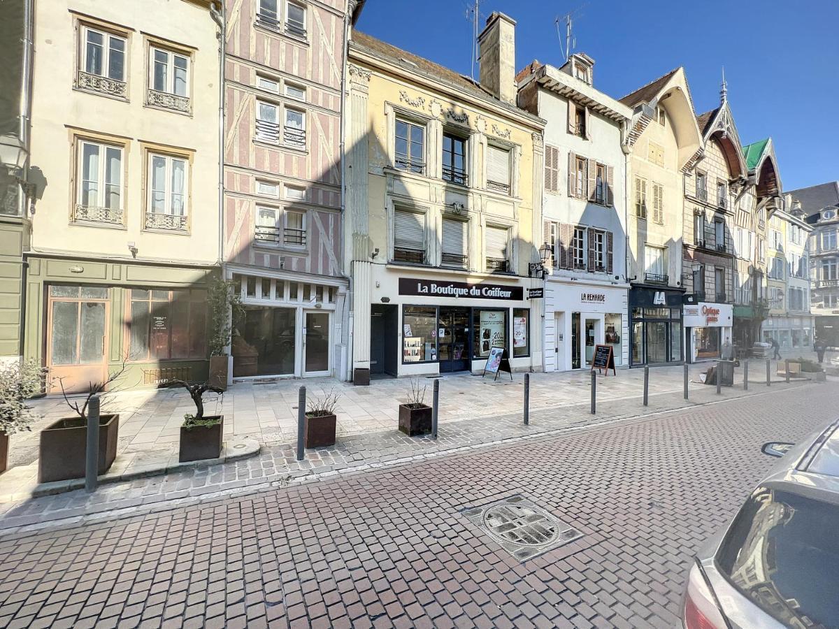 Les Terrasses Du Bouchon Lägenhet Troyes Exteriör bild