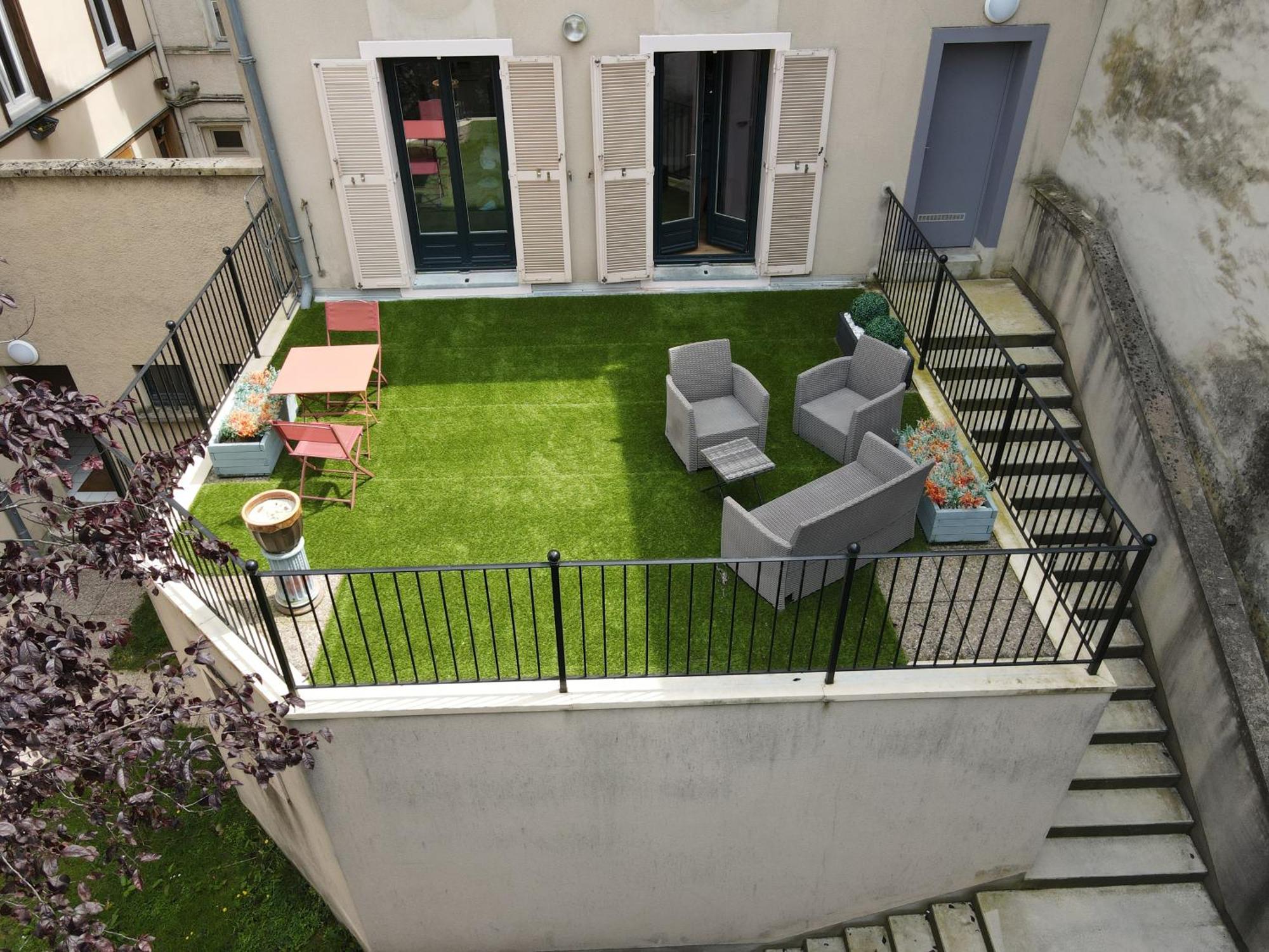 Les Terrasses Du Bouchon Lägenhet Troyes Exteriör bild